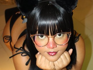 MissCurvyyTop