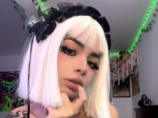 Molly_Crystal_Pv