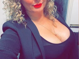 MrsMilfyLouise