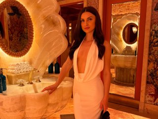 Mysteriousbrunette777