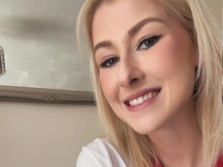 NaughtyElleXX