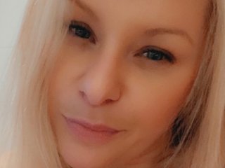 NaughtyKatieeeX
