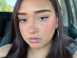 Nikkigg0033