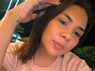 Nina_Saenz