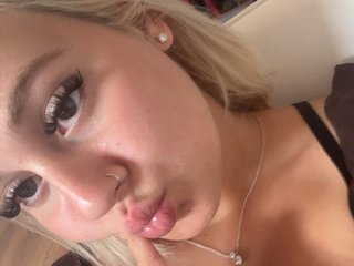 PeachieKiss