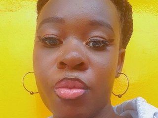 Petite_queen