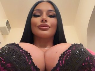 PinkAndreea room chat