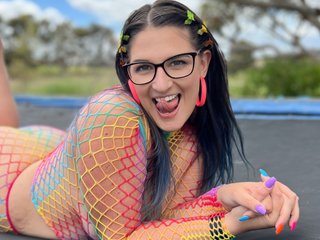 Poppy_Prynne