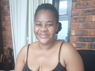 Queenbee7979