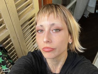 RAWGIRL22