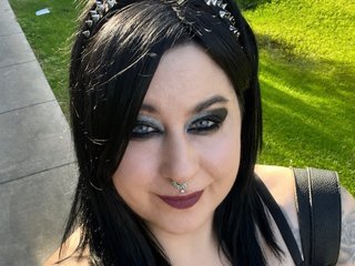 Raven_Snow