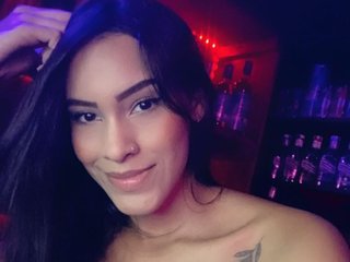 Reginaa_Evanss