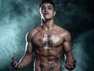 RobSaenz21 room chat