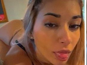 Roxanne_Valentine69