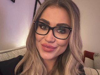 Sadie_Skye