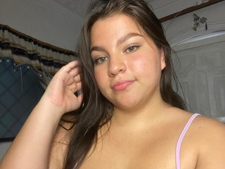 SaraLaurenGB