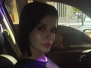 Sara_Grey3