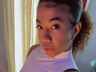 Sarah_Velvet