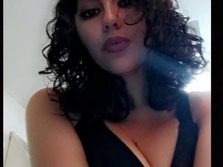 Scarlett_Capri