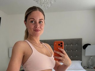 SexyShortiexxo
