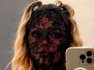 SexyySienna