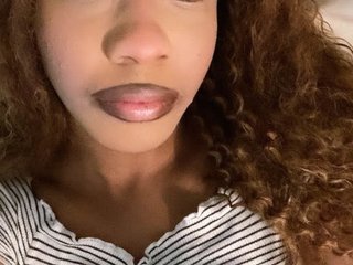 Shy_KittyLou