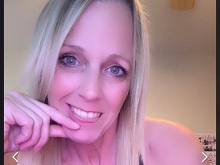 SweetCarlyBee
