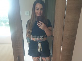 TATTOOED_HOLLY