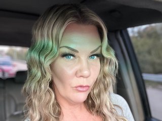 TallBlondie777