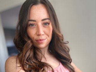 Victoria_Lew