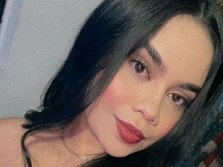 Victoria_Rey