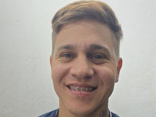 XHoneyyroomx live cam