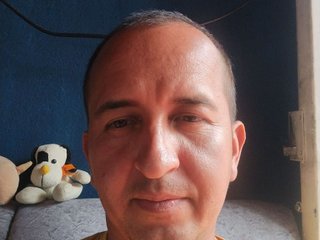 YazforeSolo room chat