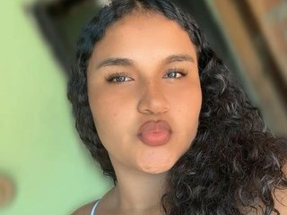 Yisela_scott