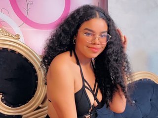 ari_brunettee