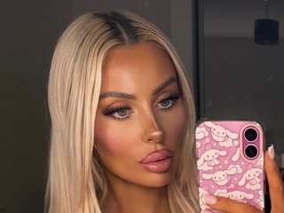 blonde_angelxx