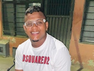 boyxstrongerx