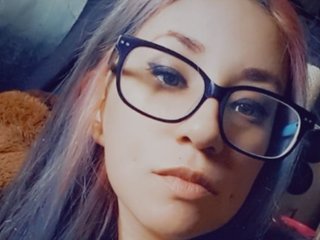 mmmMinaDarling