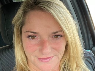 naughty_busty_nurse