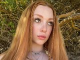 chloeb8ker is live now!
