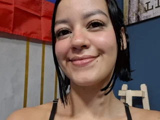 ADELYNN019 live cam