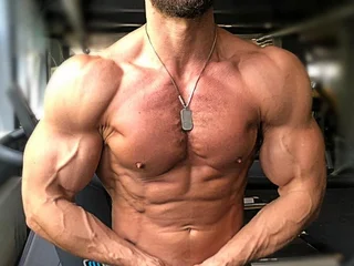 alphamuscledom from jerkmate