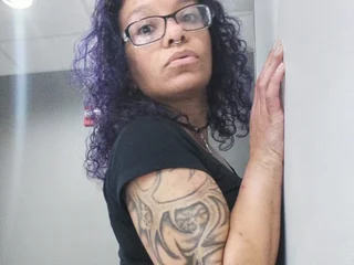 livesex.fan AcidBath livesex profile in stockings-nylons cams