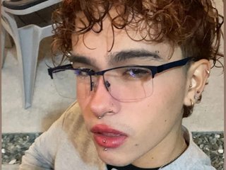 Aiiden_cm webcam