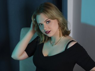 AileenSensual - Streamate Young Party Girl 