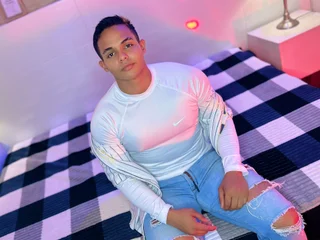 Alex_Kriz