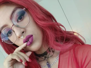 Alexa_Holmes