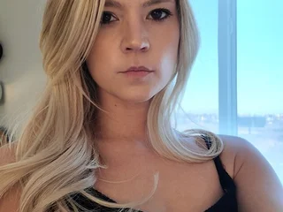 Alice_seductive