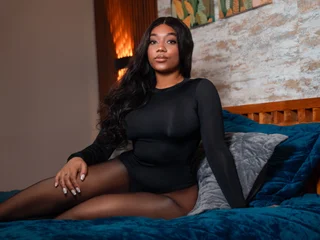 AlinaAdison