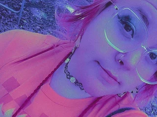 Alycewonderland96 live cam